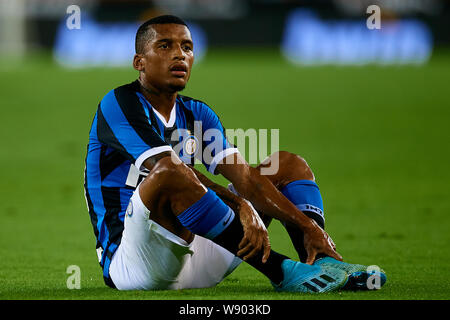 VALENCIA, Spagna - 10 agosto: Estevao Dalbert di FC Internazionale stabilisce sul passo durante la Bwin Trofeo Naranja amichevole tra Valencia CF e FC Internazionale a Estadio Mestalla il 10 agosto 2019 a Valencia, in Spagna. (Foto di ottenere immagini pronto/MB Media) Foto Stock