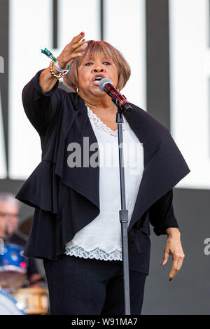 Agosto 11, 2019, San Francisco, California, U.S: MAVIS STAPLES durante al di fuori di terre Festival di musica al Golden Gate Park di San Francisco, California (credito Immagine: © Daniel DeSlover/ZUMA filo) Foto Stock