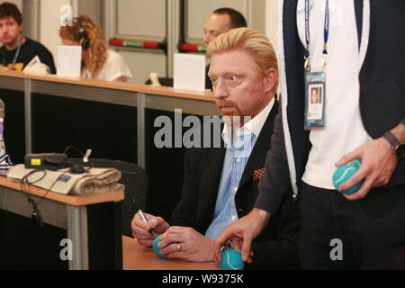 Il tedesco giocatore di tennis Boris Becker è raffigurato nel corso di una conferenza stampa di ATP World Tour Finals di Londra, UK, 3 novembre 2013. Foto Stock