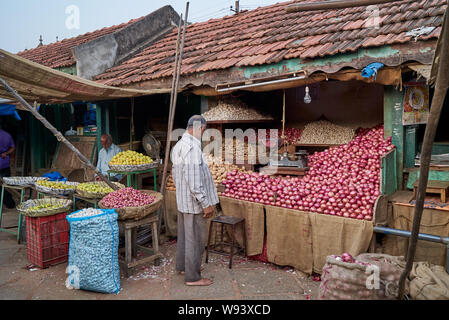 Devaraja mercato di frutta e verdura, Mysore, Karnataka, India Foto Stock