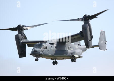 Bell Boeing V-22 Osprey aeromobile a rotore inclinabile al Royal International Air Tattoo RIAT 2019 a RAF Fairford, Gloucestershire, Regno Unito Foto Stock