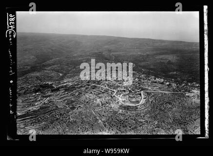 Viste di aria della Palestina. Betlemme e dintorni. Betlemme. Una vista generale che si affaccia sulla città verso sud lungo il lontano Hebron Road Foto Stock