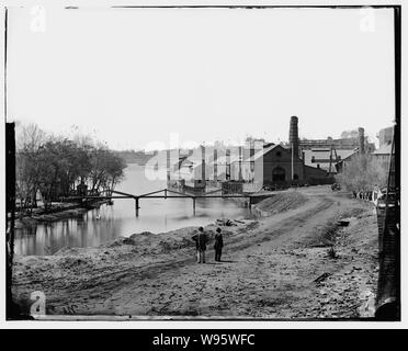 Inglese: Fotografia della Tredegar Iron Works di Richmond, Virginia, adottate dopo la caduta di Richmond in aprile 1865. Foto Stock