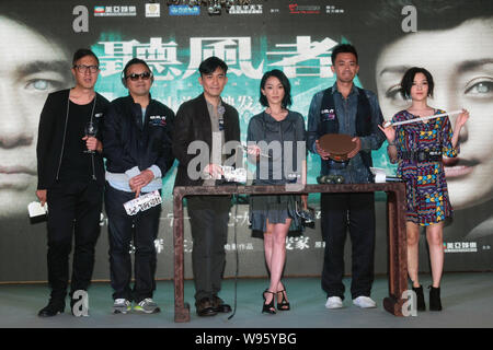 (Da sinistra) Hong Kong amministrazione Felix Chong Man-Keung, Alan Mak Siu Fai, Hong Kong protagonista Tony Leung, attrice cinese Zhou Xun, attore Wang Xuebing e Foto Stock