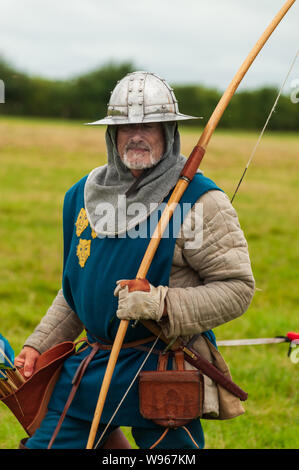 Re-enactors stadio la battaglia di Shrewsbury 1403 sul campo di battaglia di originale nel luglio 2019 Foto Stock