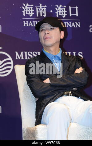 Regista cinese Feng Antonio assiste la conferenza stampa per la missione Hills 2012 World Celebrity Pro-Am in Cina a Shanghai, 20 giugno 2012. Foto Stock