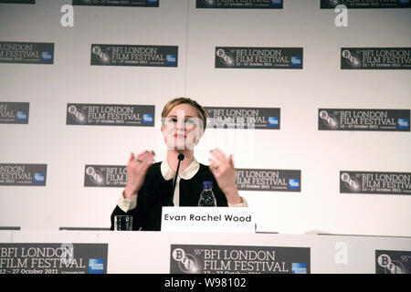 Noi attrice Evan Rachel Wood parla nel corso di una conferenza stampa per il film, l'idi di marzo, durante il cinquantacinquesimo BFI London Film Festival a Londra, UK, 19 Foto Stock