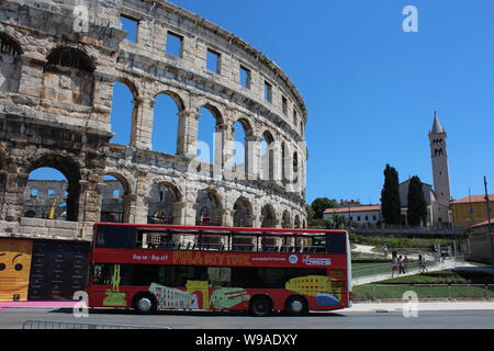 Pula, Anfiteatro, antica città romana, Istria, Croazia, luogo turistico Foto Stock