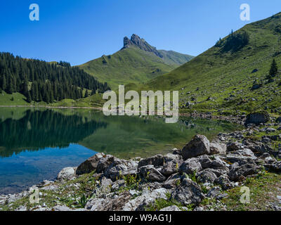 Vista di Bannalpsee, Bannalp, Nidvaldo svizzera. Foto Stock