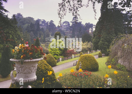 Alton Towers giardini, Staffordshire, Inghilterra, Regno Unito. Circa ottanta Foto Stock