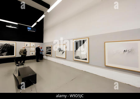 Fotoausstellung ,,Bergwelten, vom Peter Matis in der GaF.Hannover. Foto Stock