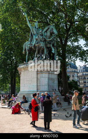 Statua equestre di Carlo Magno et ses Leudes (Carlo Magno e le sue guardie) in luogo Jean-Paul II, Ile de la Cité, Parigi, Francia Foto Stock