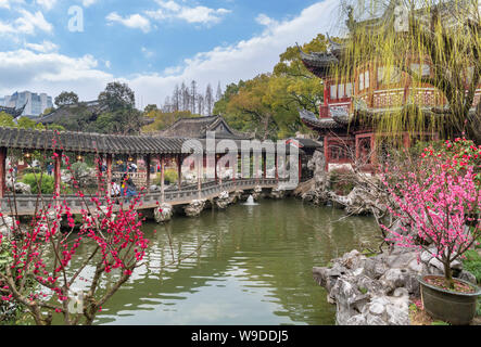 L' Yuyuan Gardens (anche il Giardino di Yu, Yu giardini o il Giardino di Yuyuan), la Città Vecchia, Shanghai, Cina Foto Stock