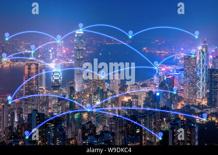 Smart city rete di comunicazione e di internet delle cose per smart city e grande concetto di dati. Foto Stock