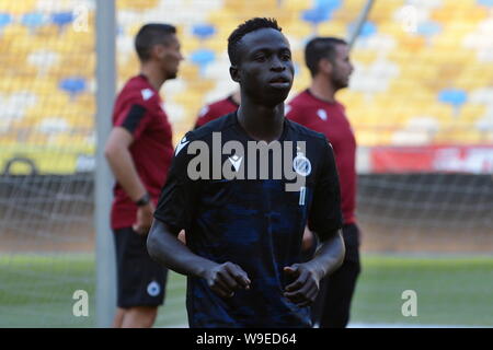 Kiev, Ucraina. 12 Ago, 2019. Kiev, Ucraina - 12 luglio 2019: Brugge giocatori partecipare a un team di sessione di formazione sull'NSC Olimpiyskiy stadium di Kiev, in Ucraina, il 12 agosto 2019 (foto di Aleksandr Gusev/Pacific Stampa) Credito: Pacific Press Agency/Alamy Live News Foto Stock