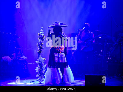 Cantante messicana Lila Downs performing live Foto Stock