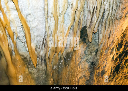 Pareti in Demanovska Grotta della libertà. Slovacchia Foto Stock