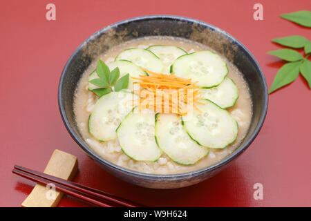 Giapponese freddo hiyajiru zuppa di miso Foto Stock