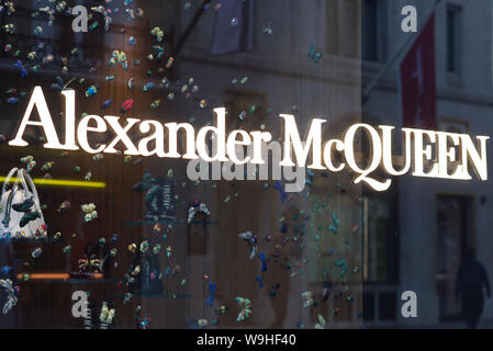Alexander McQueen segno. Foto Stock
