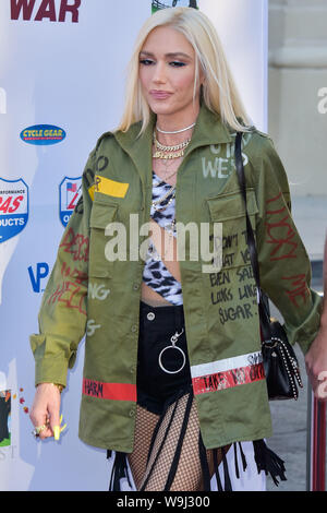 Burbank, Stati Uniti. 13 Ago, 2019. BURBANK, Los Angeles, California, Stati Uniti d'America - 13 agosto: cantante Gwen Stefani arriva a Los Angeles Premiere del film di Forrest' 'Bennett's War" tenutasi presso il Steven J. Ross al Teatro Warner Bros Studios il 13 agosto 2019 a Burbank, Los Angeles, California, Stati Uniti. ( Credito: Image Press Agency/Alamy Live News Foto Stock