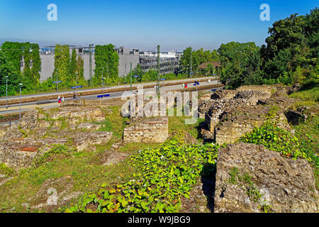 Ausgrabungsstätte Römisches Theater, Mainz (MOGONTIACUM, Bahnhof, Römisches Theater Foto Stock