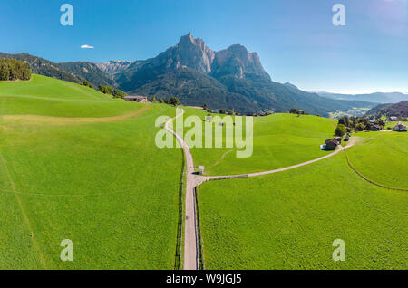 I prati di Seiser Alm, Siusi allo Sciliar e Castelrotto - Castelrotto , Südtirol - Alto Adige, Italia, 30071280.Caption locale *** paesaggio, fi Foto Stock