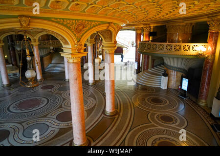 Interno del Romanian Athenaeum, una sala di concerto nel centro di Bucarest, Romania Foto Stock