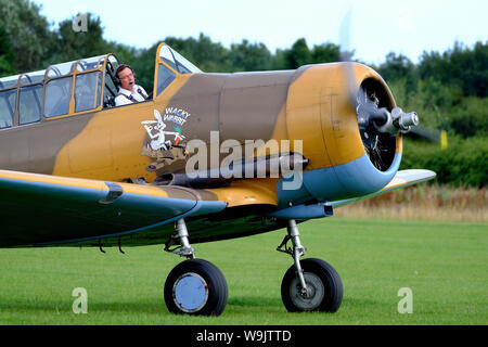 North American Harvard seconda guerra mondiale avanzati di formazione pilota aeromobili. Noto anche come il texano. Foto Stock