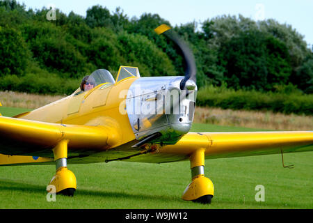 Miglia Magister, guerra mondiale due pilt aeromobile di addestramento. Foto Stock