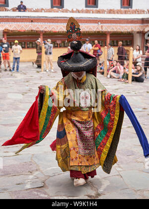 Ballerini Cham al monastero di Hemis festive 2019, Ladakh. Foto Stock