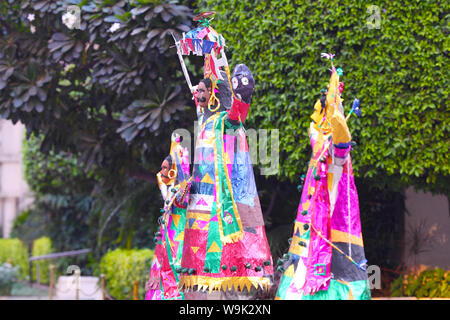 Sculture di Ravana, Kumbhakarna e Meghanatha durante Dussehra Foto Stock