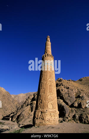 Il Minareto di Jam, costruito dal Sultano Ghiyat Ud-Din Muhammad ben San con Kufic script e versetti del Corano, UNESCO, Ghor Provincia, Afghanistan Foto Stock