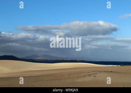 Le dune di sabbia a Fuerteventura in autunno 2018 Foto Stock