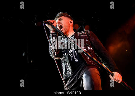 Toronto, Canada. 13 Ago, 2019. Davey Havok da un incendio interno (inoltre inizializzati come AFI) effettuando in corrispondenza di un sold out show in Toronto. Credito: SOPA Immagini limitata/Alamy Live News Foto Stock