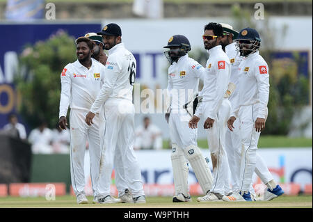 Galle, Sri Lanka. 14 Ago, 2019. Sri Lanka team durante il primo giorno del primo test match tra lo Sri Lanka e la Nuova Zelanda a Galle International Stadium. (Foto di Isuru Peiris/Pacific Stampa) Credito: Pacific Press Agency/Alamy Live News Foto Stock