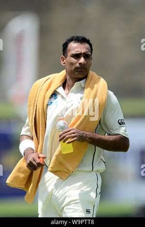 Galle, Sri Lanka. 14 Ago, 2019. Jeet Raval della Nuova Zelanda cricketer passeggiate durante il giorno uno dei primi test match tra lo Sri Lanka e la Nuova Zelanda a Galle International Stadium. (Foto di Isuru Peiris/Pacific Stampa) Credito: Pacific Press Agency/Alamy Live News Foto Stock