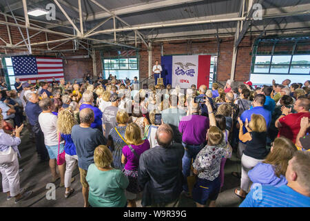 Burlington, Iowa, USA. 14 Agosto, 2019. Il candidato presidenziale Pete Buttigieg tenuto un municipio campagna visita al porto di Burlington in Burlington, Iowa, USA. Credito: Keith Turrill/Alamy Live News Foto Stock