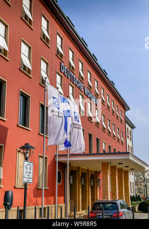 Deutsche Wohnen Gruppe, Mecklenburgische Strasse, Wilmersdorf, Berlino, Deutschland Foto Stock