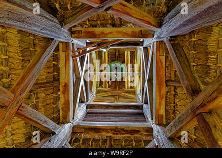 Örség, Wächterregion, Glockenturm, Műemlék harangláb, Innenkonstruktion, erbaut 1755 Foto Stock