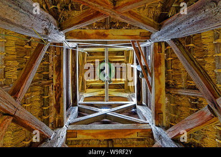 Örség, Wächterregion, Glockenturm, Műemlék harangláb, Innenkonstruktion, erbaut 1755 Foto Stock