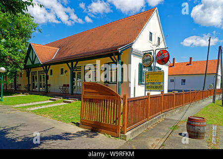 Örség, Wächterregion, Pension Ginti, Haus, typisch, saniert Foto Stock