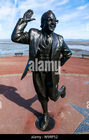 Inghilterra, Lancanshire, Morecambe Bay, Eric Morecambe statua, 30064084.Caption locale *** Foto Stock