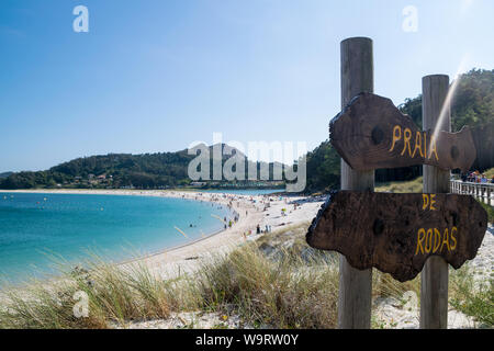 Vista della spiaggia di rodas nelle isole Cies. Una delle migliori spiagge del mondo Foto Stock