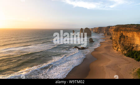 Dodici Apostoli il Parco Marino Nazionale, Victoria, Australia Foto Stock