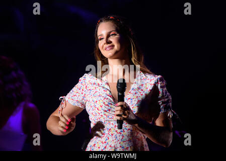 BENICASSIM, SPAGNA - LUGLIO 19: Lana del Rey suona in concerto al Festival FIB (Festival Internacional de Benicassim) il 19 luglio 2019 a Benicassim, Sp Foto Stock