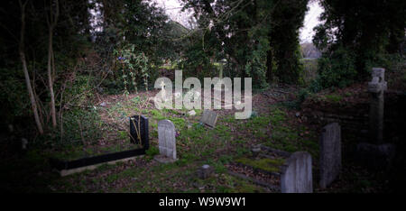 La tomba di tagete Churchill (1918-1921), la più giovane figlia di Sir Winston e Lady Churchill, Kensal Green Cemetery, Londra Foto Stock