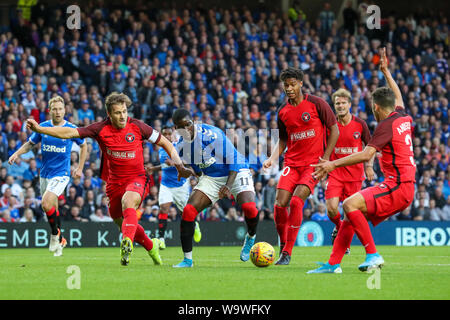 Glasgow, Regno Unito. Il 15 agosto, 2019. Il terzo turno di qualificazione della UEFA Europa League 2019/20 tra Glasgow Rangers e FC Midtjylland è stato giocato al Ibrox stadium, Glasgow la casa dei Rangers che andare in questo round con un 4 -2 piombo. Rangers ha vinto 3 -1 per passare al turno successivo. Credito: Findlay/Alamy Live News Foto Stock