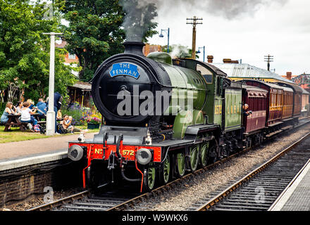 Locomotiva a vapore LNER B1 a nord della linea di Norfolk Foto Stock