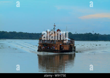 PS Lepcha, 80 anni il battello a vapore sul Fiume Sugondha Jhalakathi nel distretto del Bangladesh. Essa è stata costruita da Dumbarton-società di Wil Foto Stock