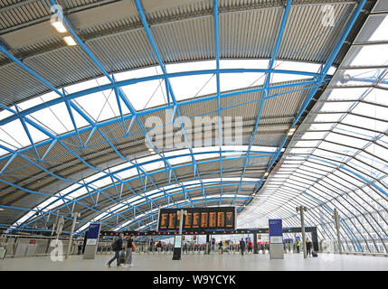 Il vecchio terminal Eurostar a Londra la stazione di Waterloo, Regno Unito, è stato riaperto nel maggio 2019 come piattaforme 20-24 per ferrovia Southwestern treni locali. Foto Stock